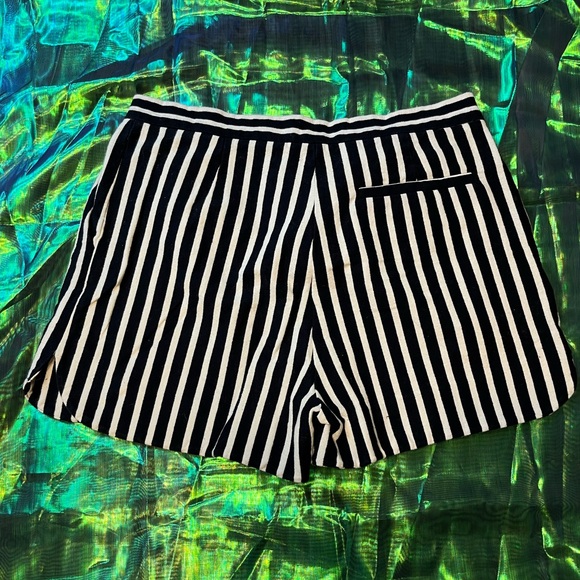 Striped FRNCH shorts sz S - Picture 3 of 4
